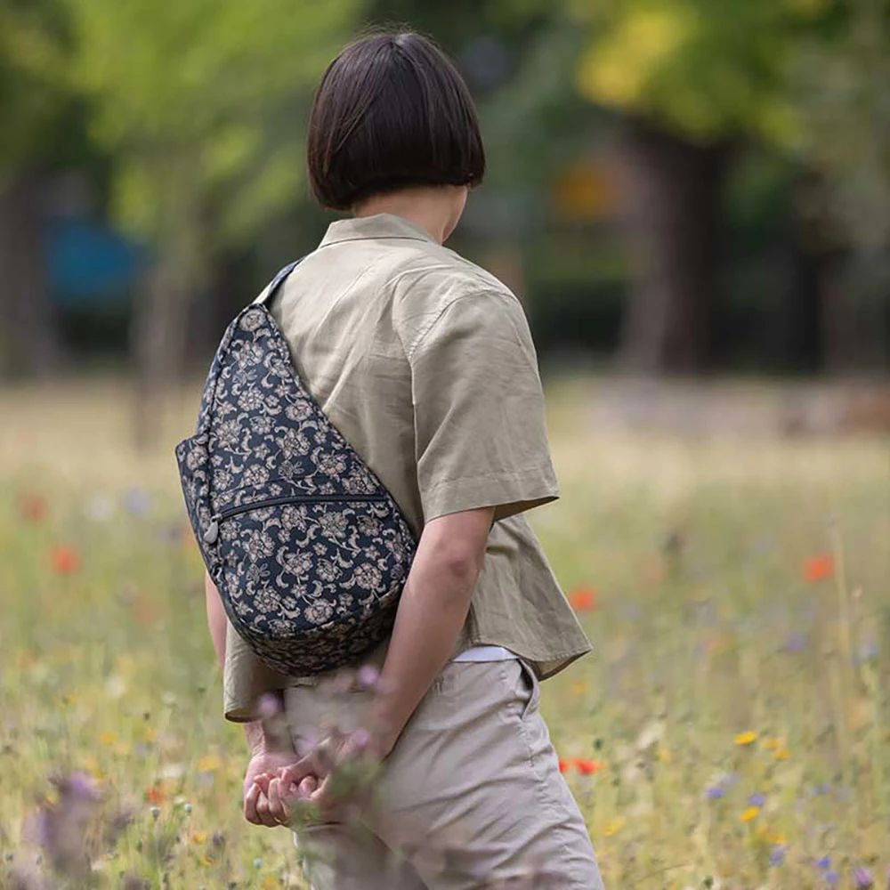 Women's Ameribag Healthy Back Bag Seasonal Small 6 Women's Ameribag Healthy Back Bag Seasonal Small - Image 6